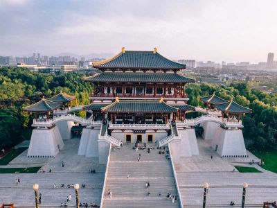 Xi'an Tang Paradise Datang Furong Yuan Garde