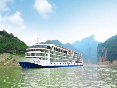 Yangtze River Cruise Ships from Chongqing to Yichang