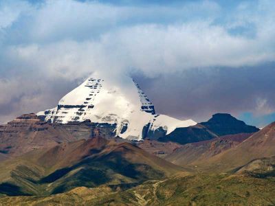 Ali Mount. Kailash Gang Rinpoche Peak