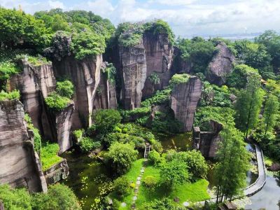 Guangzhou Panyu Lotus Hill Lianhua Mountain