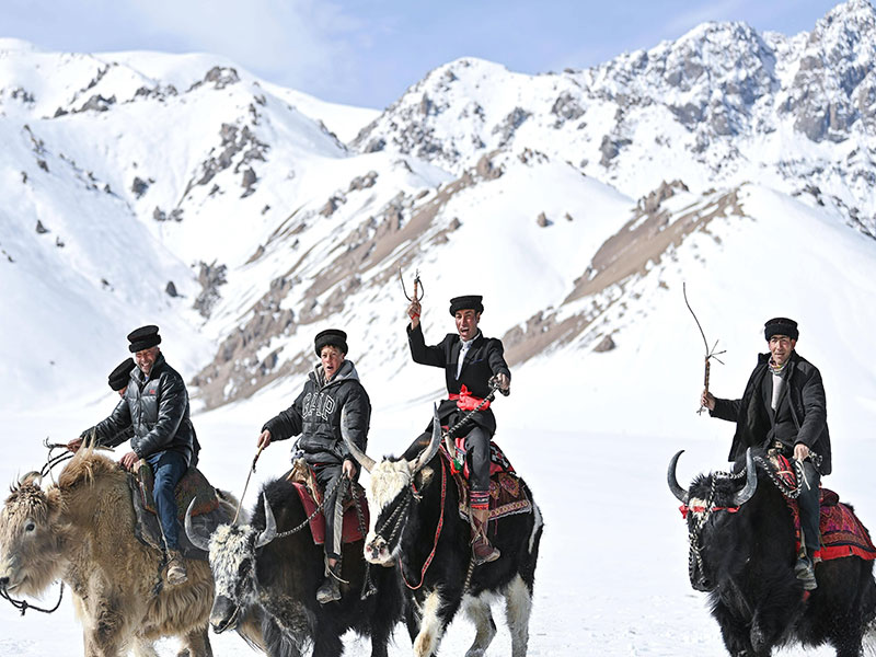 The Pamirs - Mountains, Glaciers, Plateaus, Highland