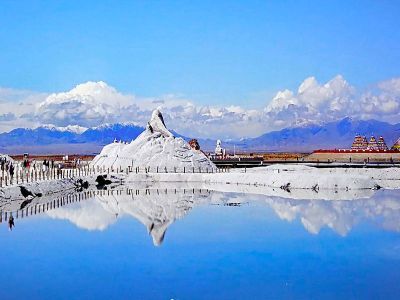 Chaka Salt Lake in Haixi Qinghai China