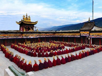Rongwo Monastery and Longwu Temple in Tongren Qinghai