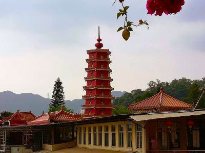 Ten Thousand Buddhas Monastery in Hong Kong